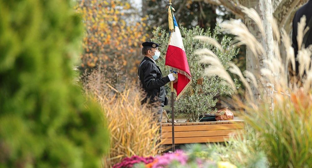 cérémonie 11 novembre porte drapeau millau 2